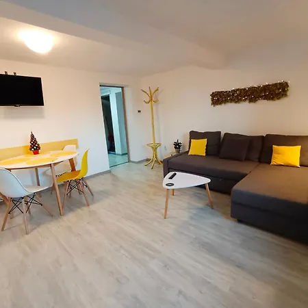 Apartment Pif Livada Postei *