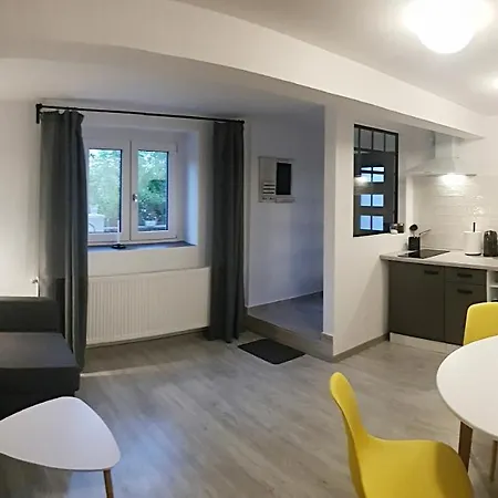 Pif Livada Postei Apartment